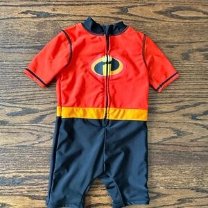 Disney's incredibles rash guard, bathing suit toddler size 3T